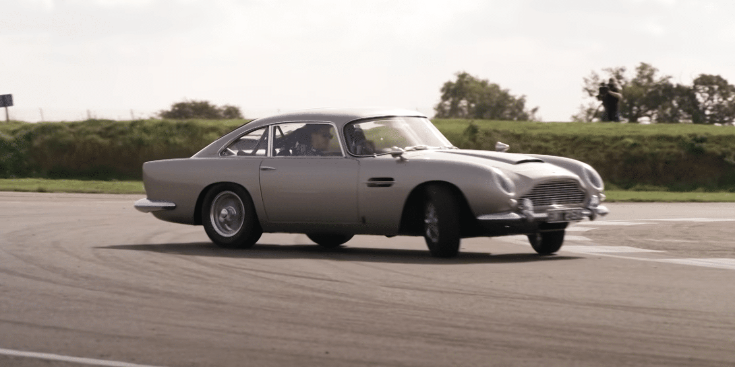 James Bond Mourir peut attendre No Time to Die Aston Martin DB5