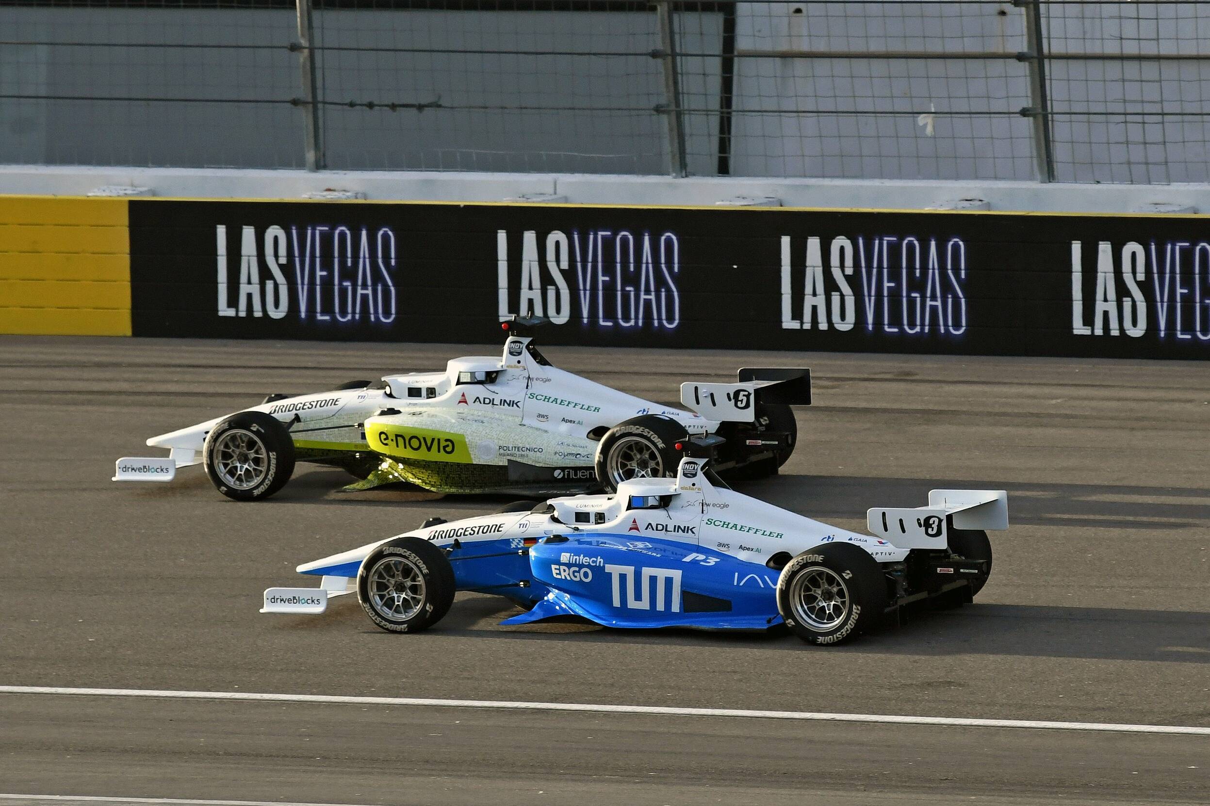 monoplaces autonomes Indy Autonomous Challenge