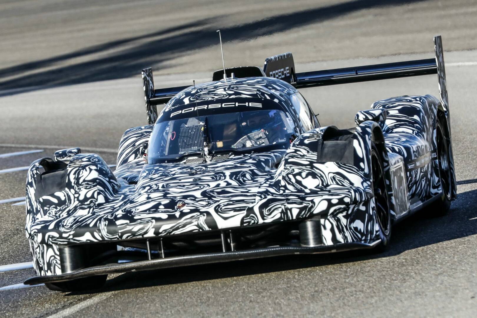 24 Heures du Mans Porsche LMDh