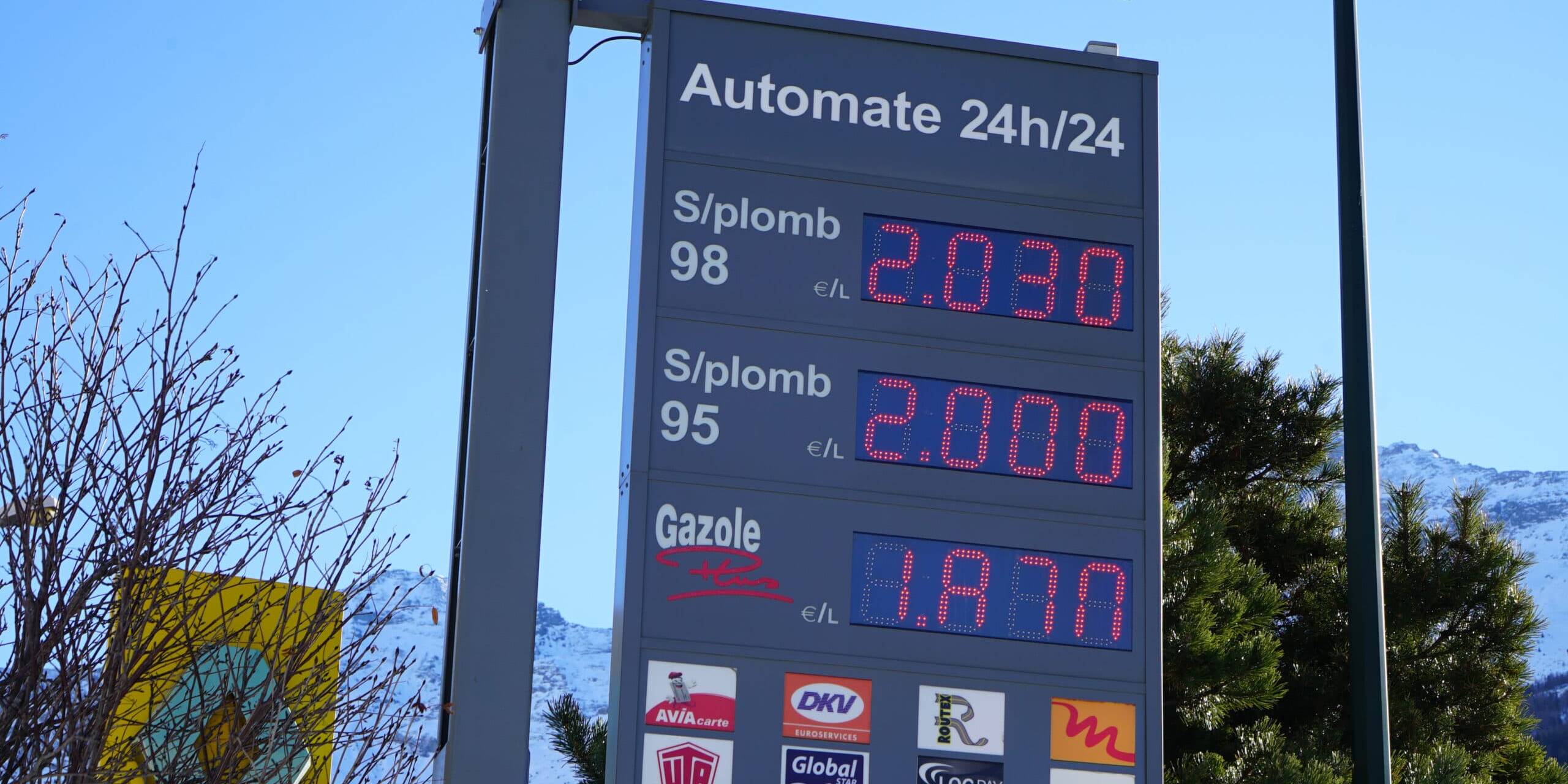 hausse prix des carburants contrôle carburants