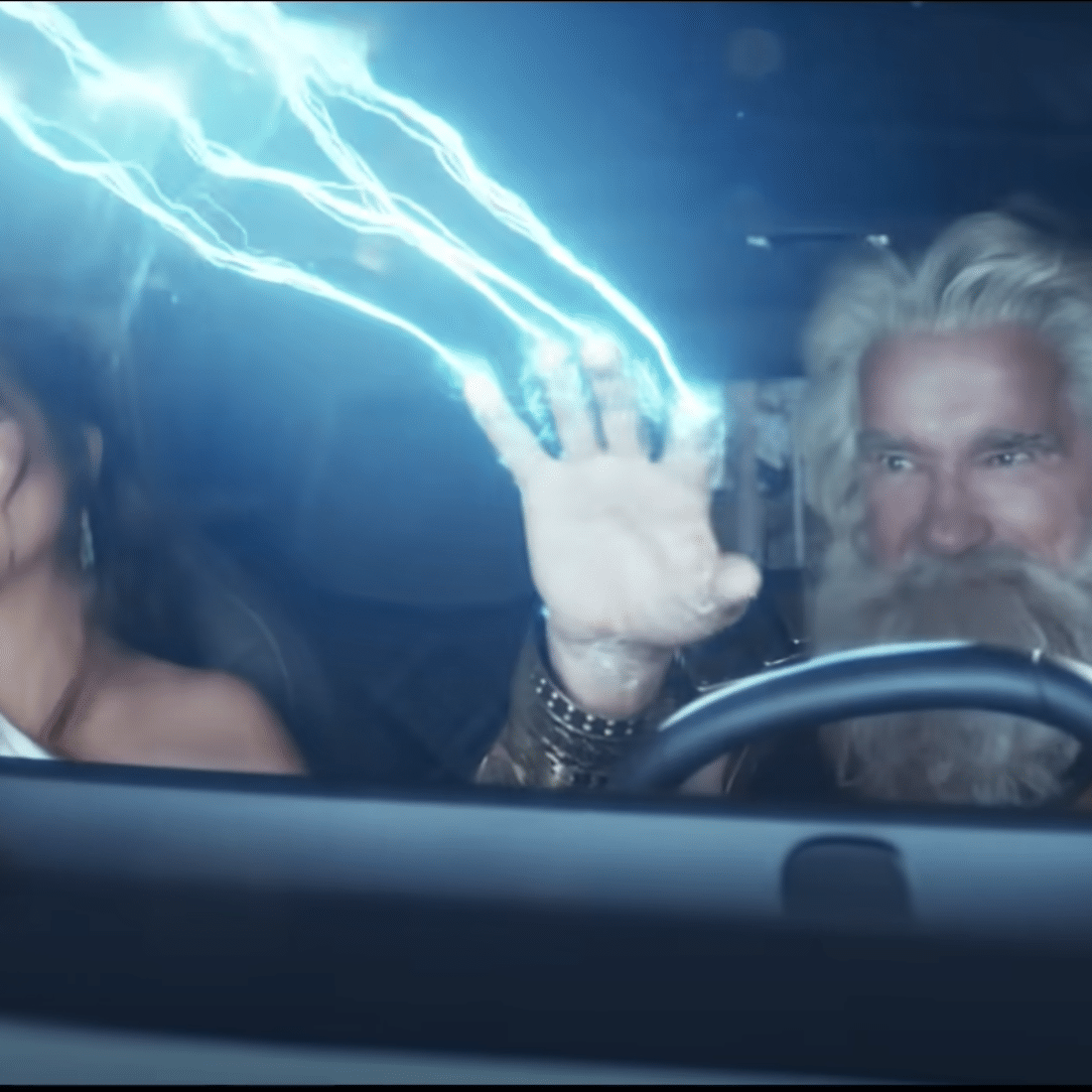 Super Bowl Arnold Schwarzenegger Salma Hayek