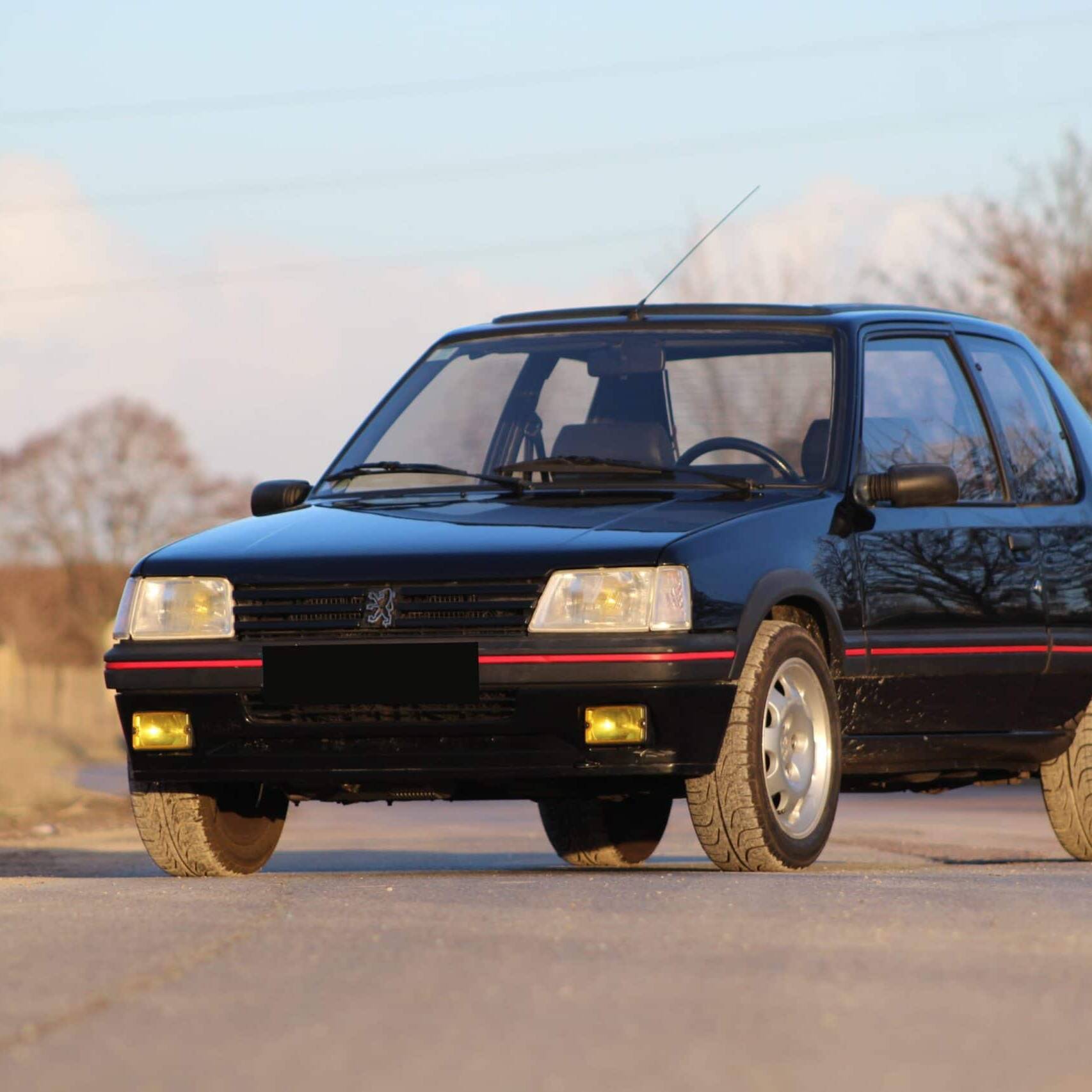Peugeot 205 GTI yougtimer Rétromobile 2022 Artcurial Motorcars