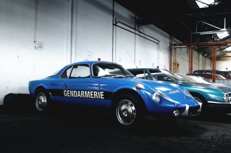 voitures gendarmerie nationale Rétromobile 2022