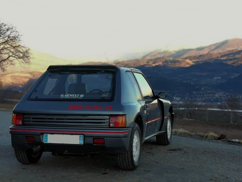 Peugeot 205 Turbo 16 youngtimer