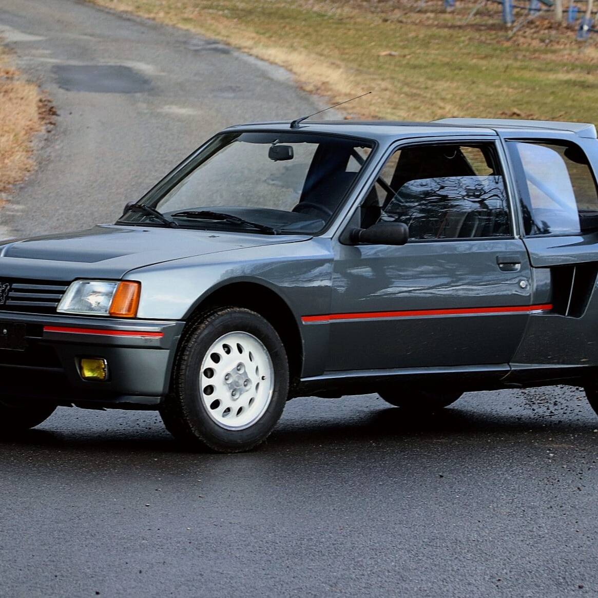 Peugeot 205 Turbo 16 youngtimer