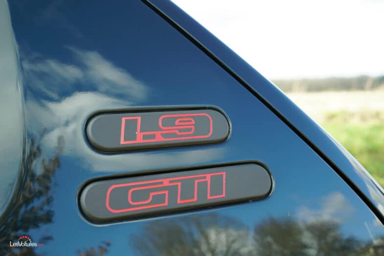 essai Peugeot 205 GTI youngtimer Rétromobile 2022