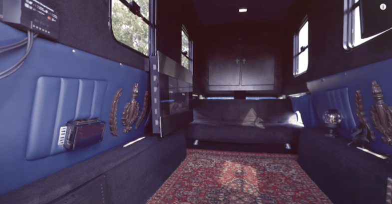 vidéo camping-car corbillard