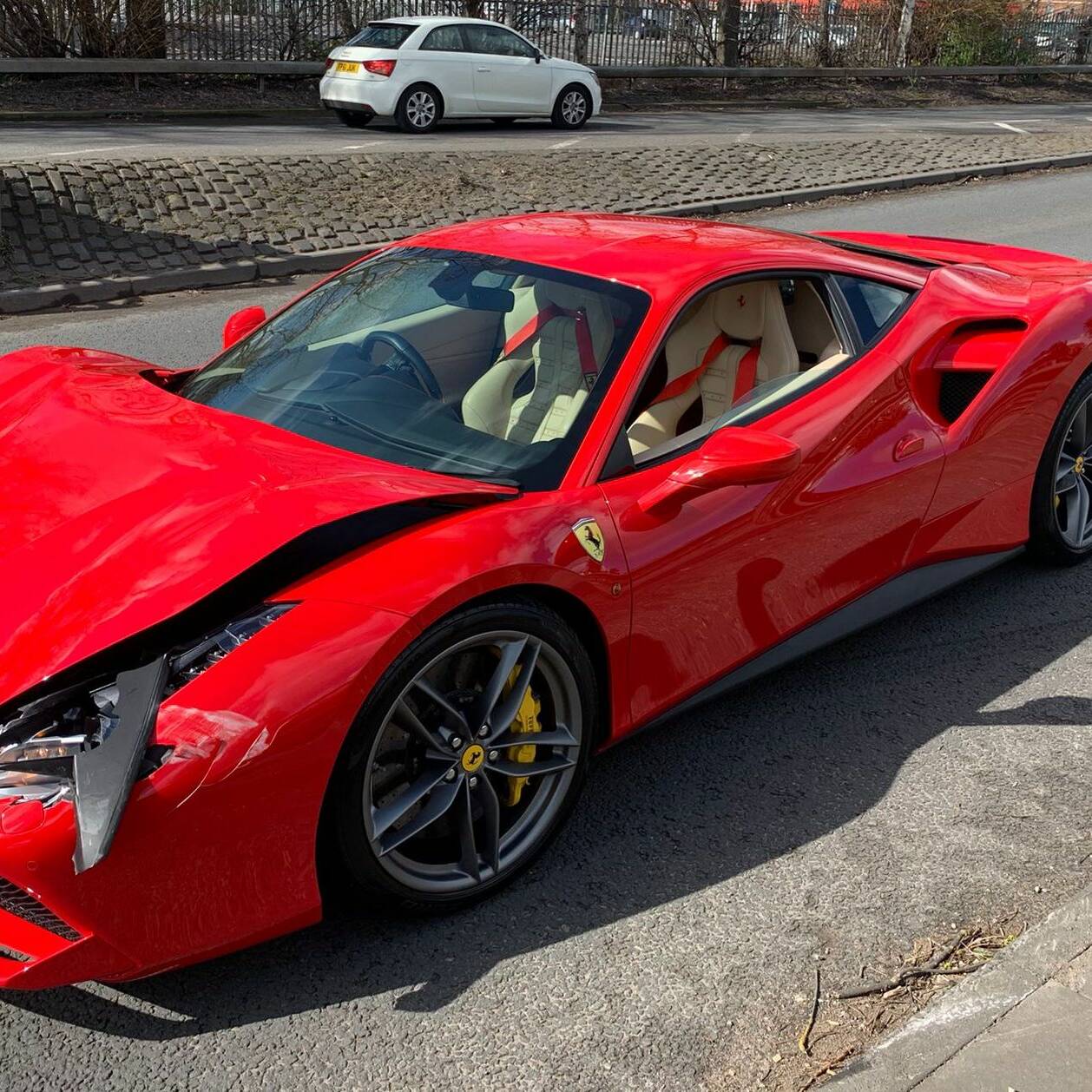 accident Ferrari 488 GTB