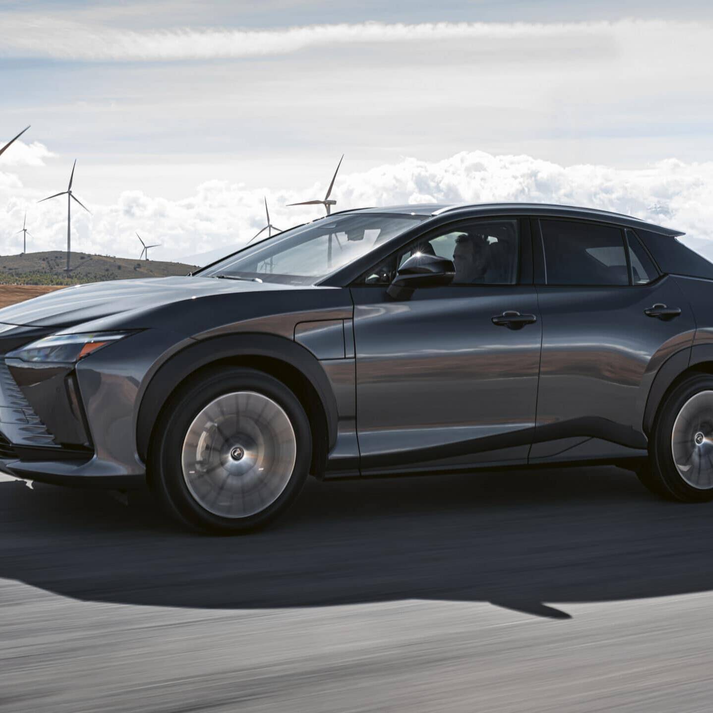 Lexus RZ 450e voiture électrique