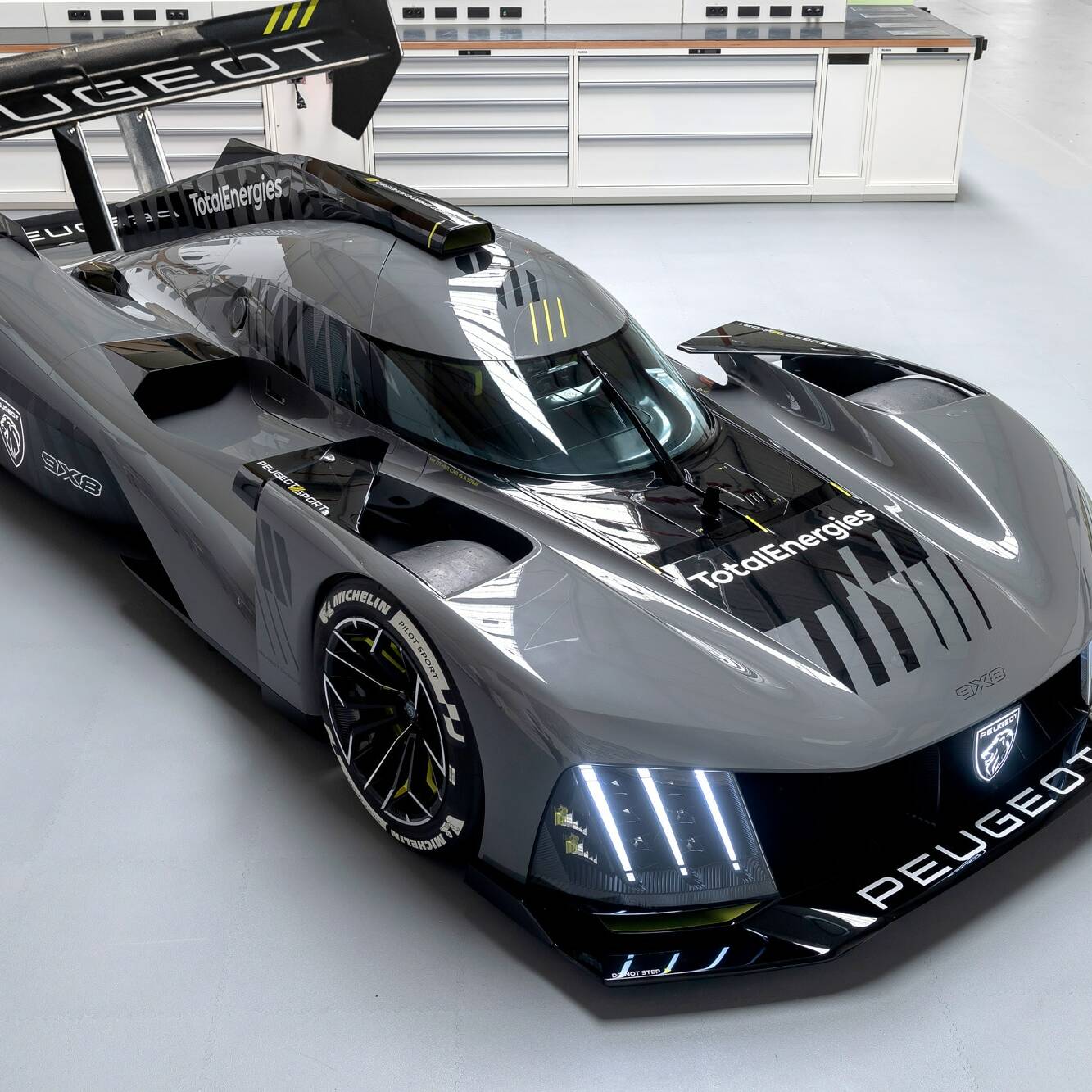 Hypercar Peugeot Sport 9X8 24 Heures du Mans