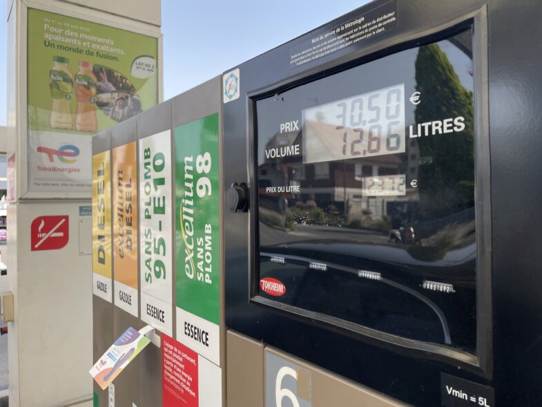 Total station-service prix des carburants TotalEnergies marges brutes prix des carburants