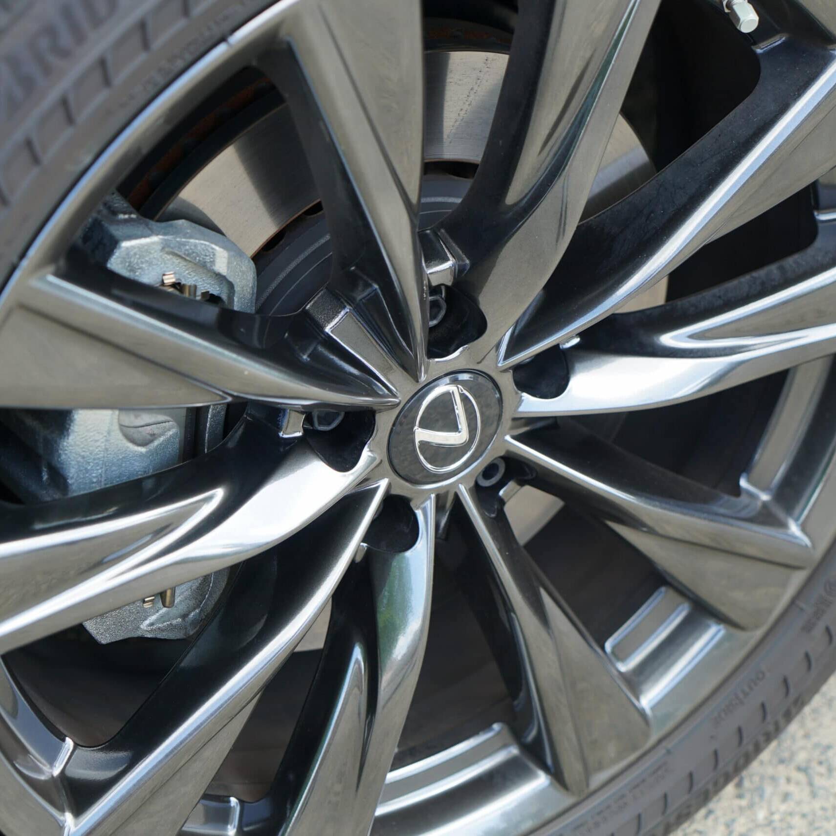 militants écologistes Dégonfleurs de pneus SUV