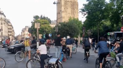 cyclistes embouteillage Paris code de la route