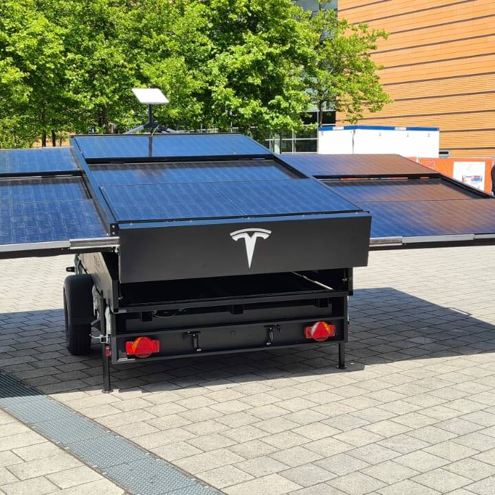 remorque Tesla remorque solaire Tesla