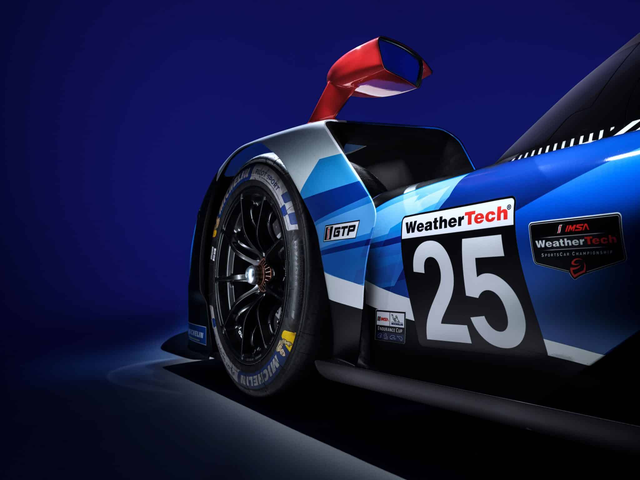 24 Heures du Mans BMW en piste en 2024 avec la BMW M Hybrid V8 Les