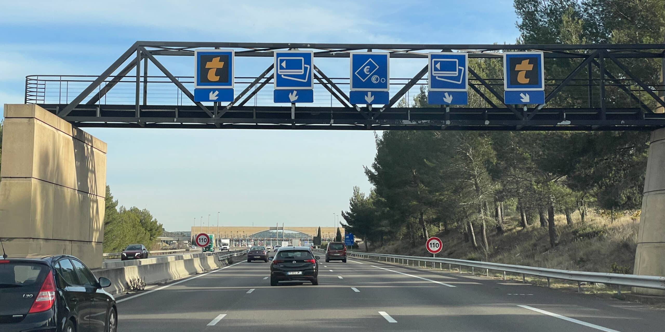 prix péages autoroutes Vinci Autoroutes petit excès de vitesse 5 km/h Gérald Darmanin carte blocages agriculteurs départs vacances Noël