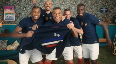 Coupe du Monde de Football 2022 équipe de France Karim Benzema forfait pull de Noël