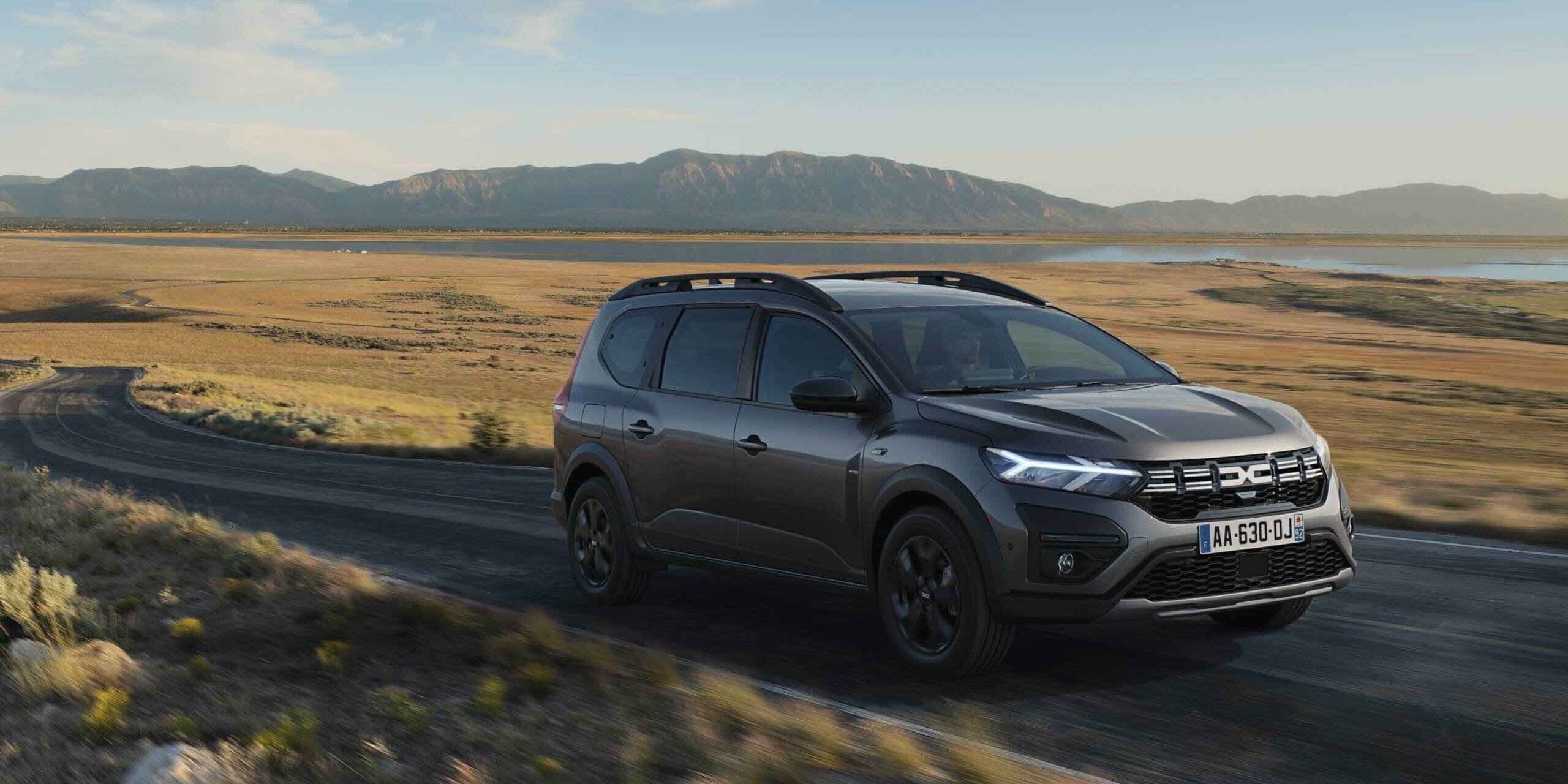 voiture hybride 7 places Dacia Jogger 140 Hybrid