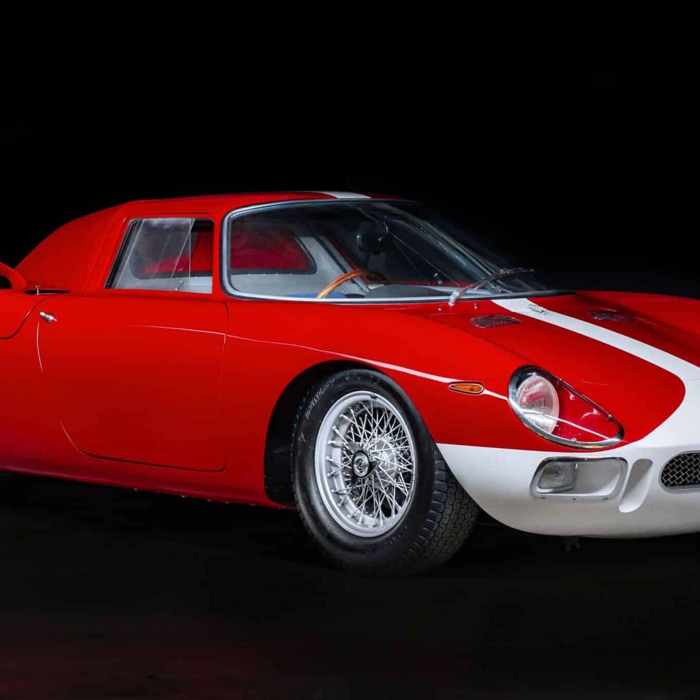 catalogue de la vente aux enchères Artcurial Motorcars du Rétromobile 2023