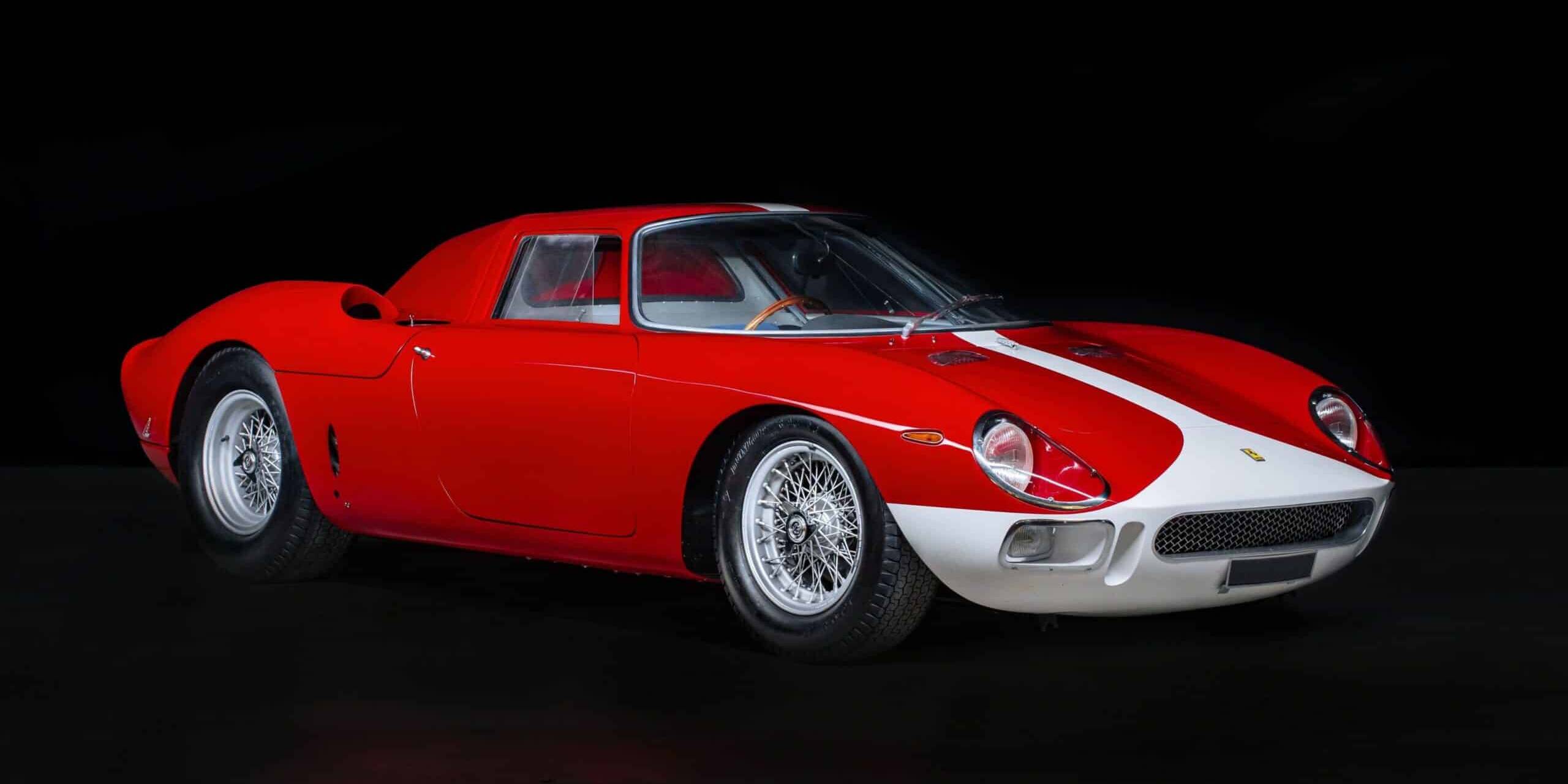 catalogue de la vente aux enchères Artcurial Motorcars du Rétromobile 2023