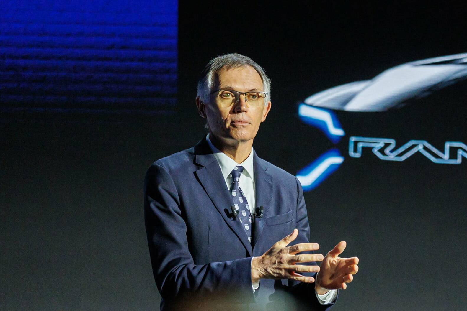 Carlos Tavares voiture électrique