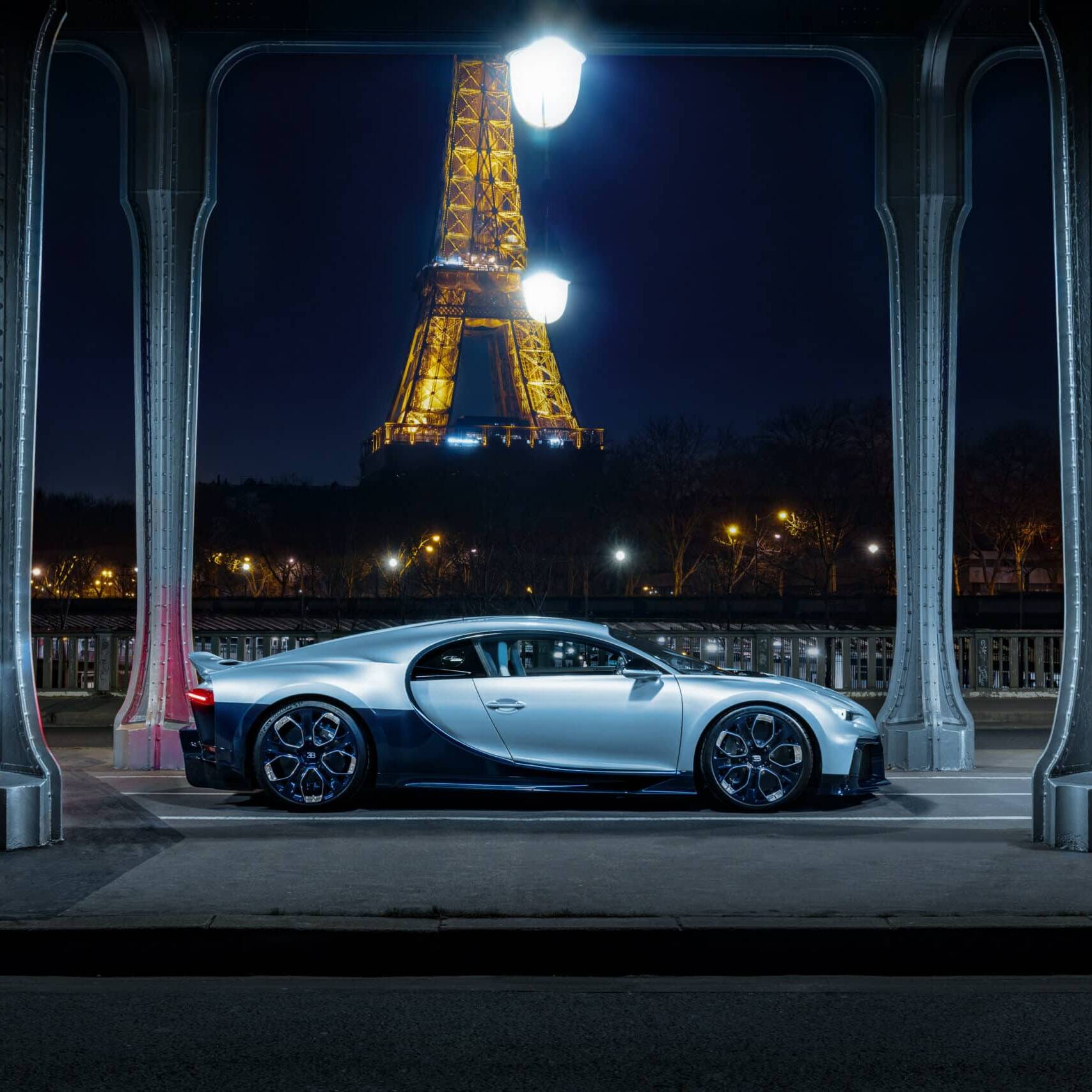 Bugatti Chiron Profilée mairie de Paris Anne Hidalgo Emmanuel Grégoire