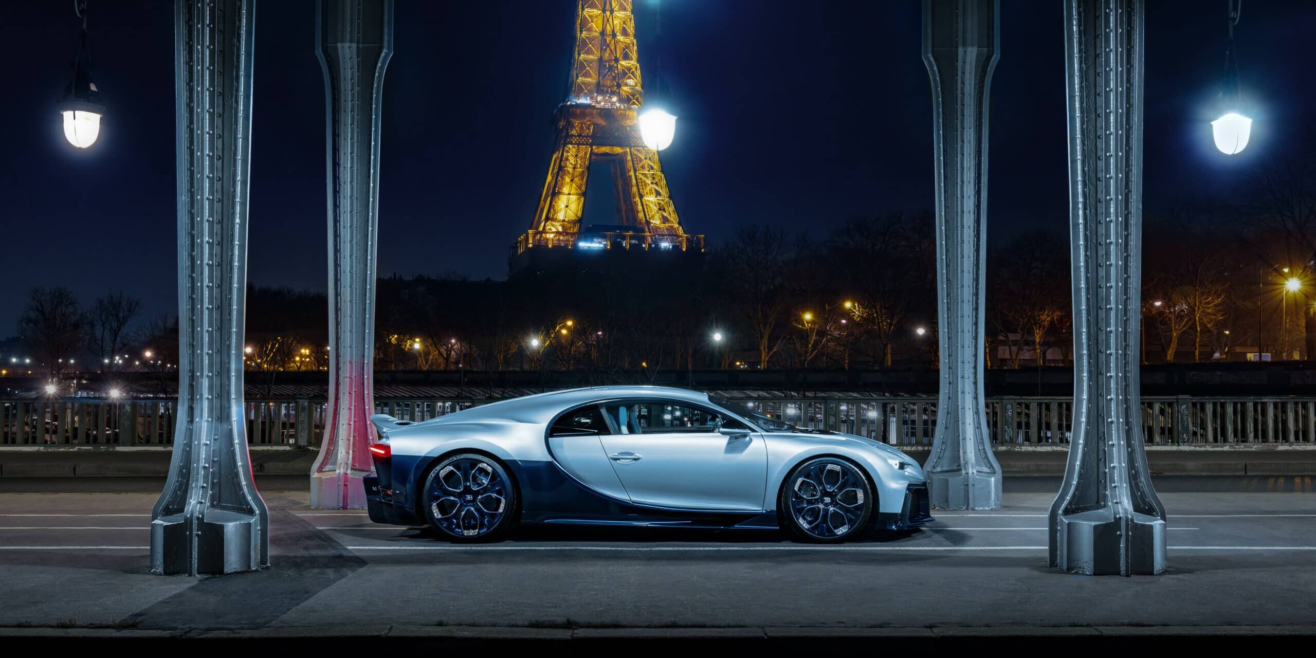 Bugatti Chiron Profilée mairie de Paris Anne Hidalgo Emmanuel Grégoire