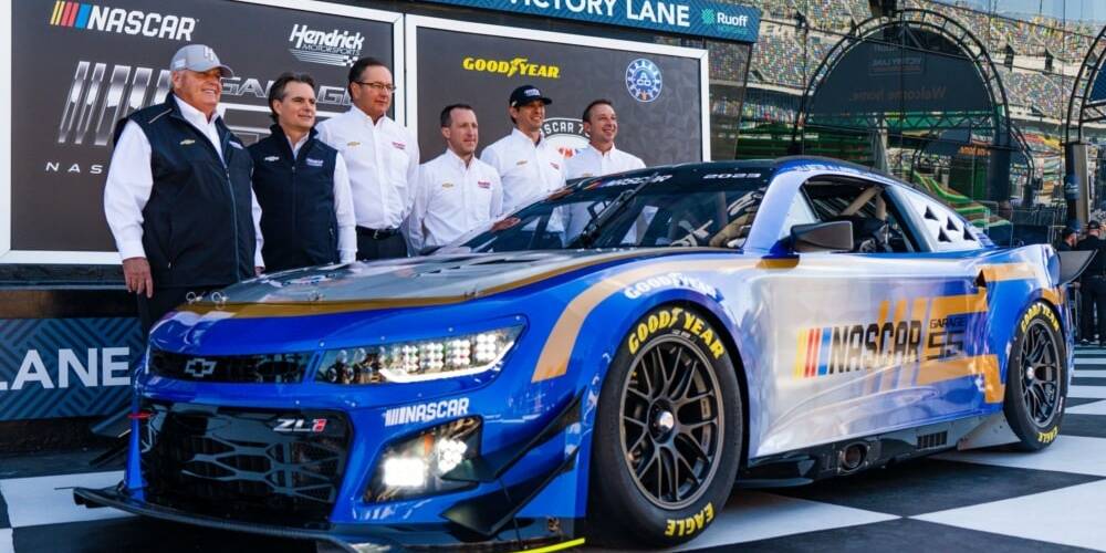 24 Heures du Mans NASCAR Garage 56