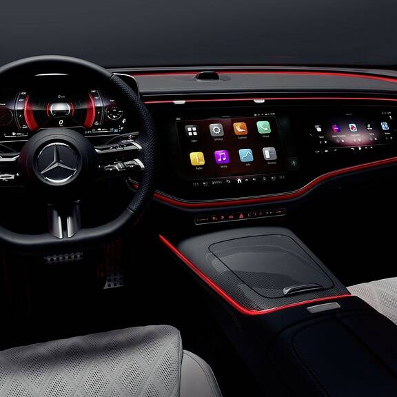 TikTok Mercedes-Benz Classe E 2023 MBUX