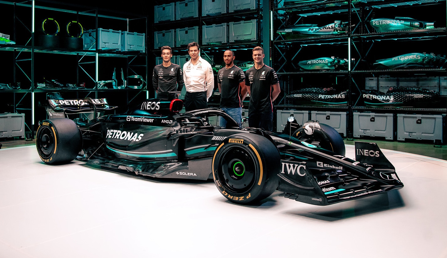 F1 : une Flèche Noire Mercedes-AMG W14 pour 2023 - Les Voitures