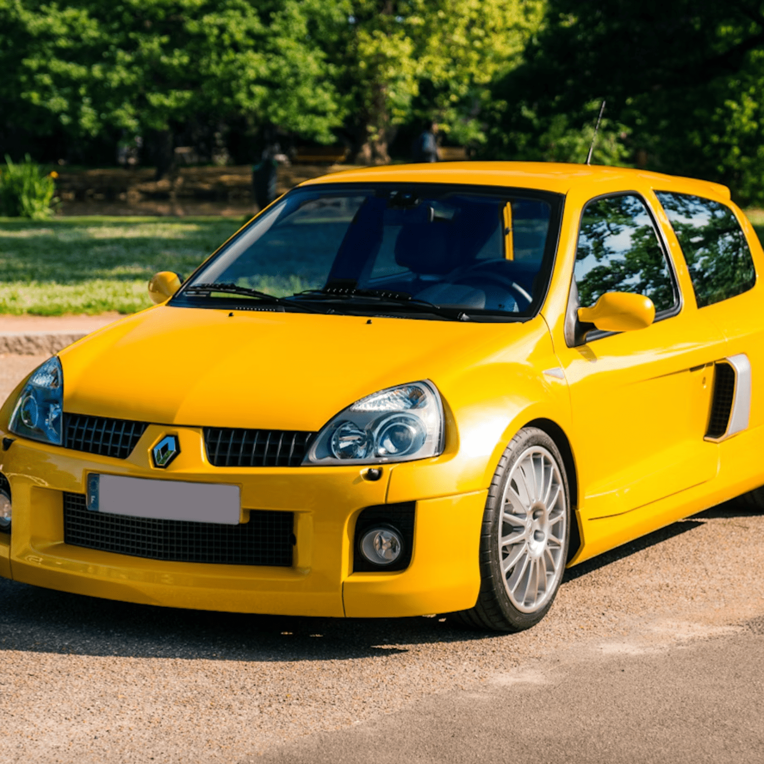 Renault Clio V6 Phase 2 youngtimer
