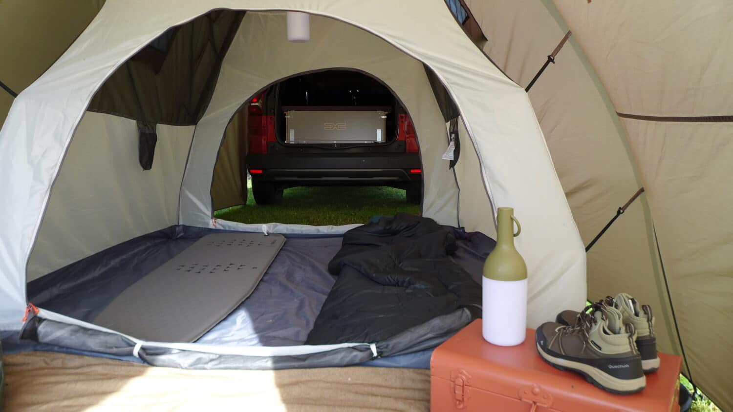 Dacia Jogger : en mode camping-car avec le "Pack Sleep" ou la "Tente de