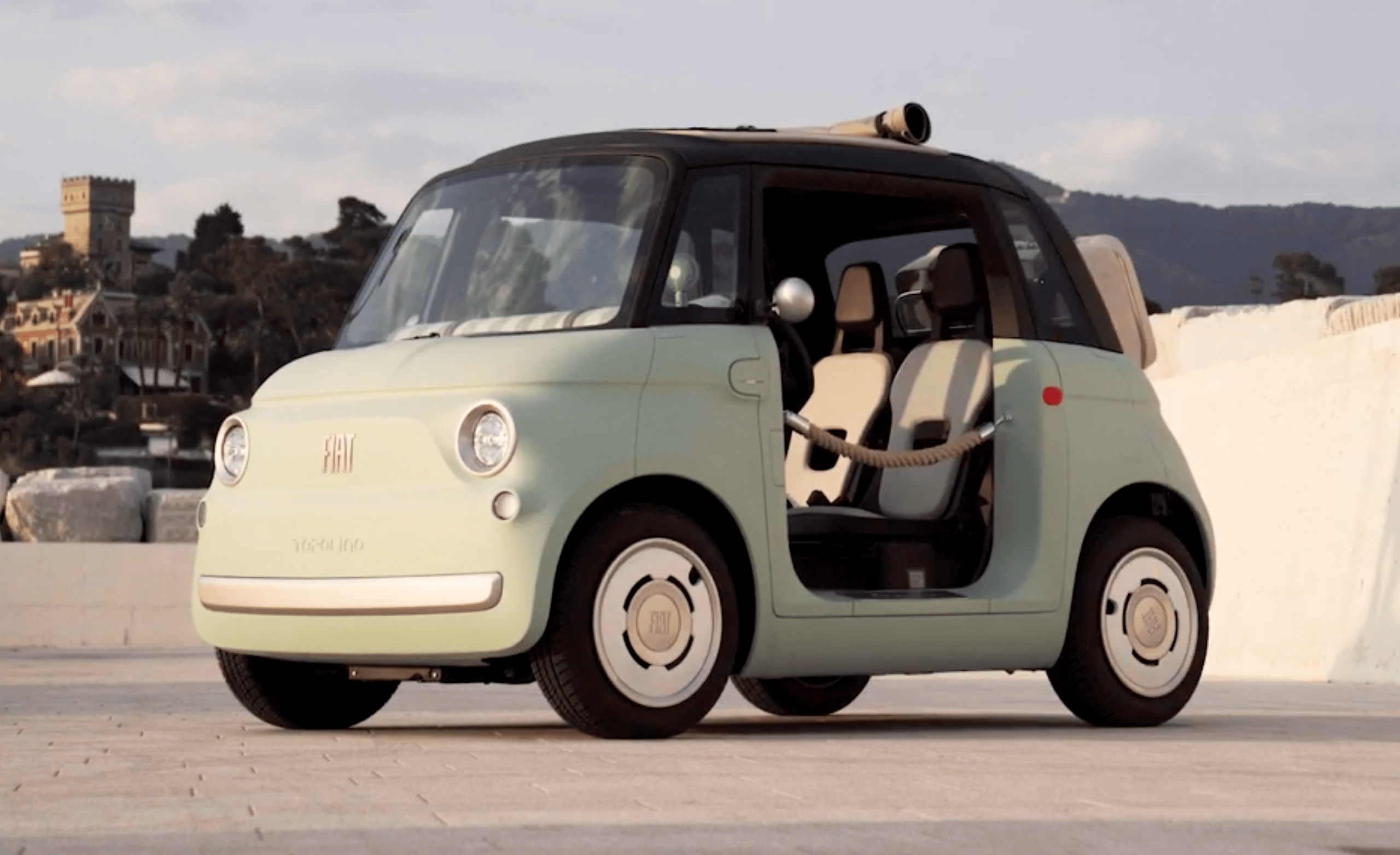 Fiat Topolino : une toute petite voiture pleine d'ambition