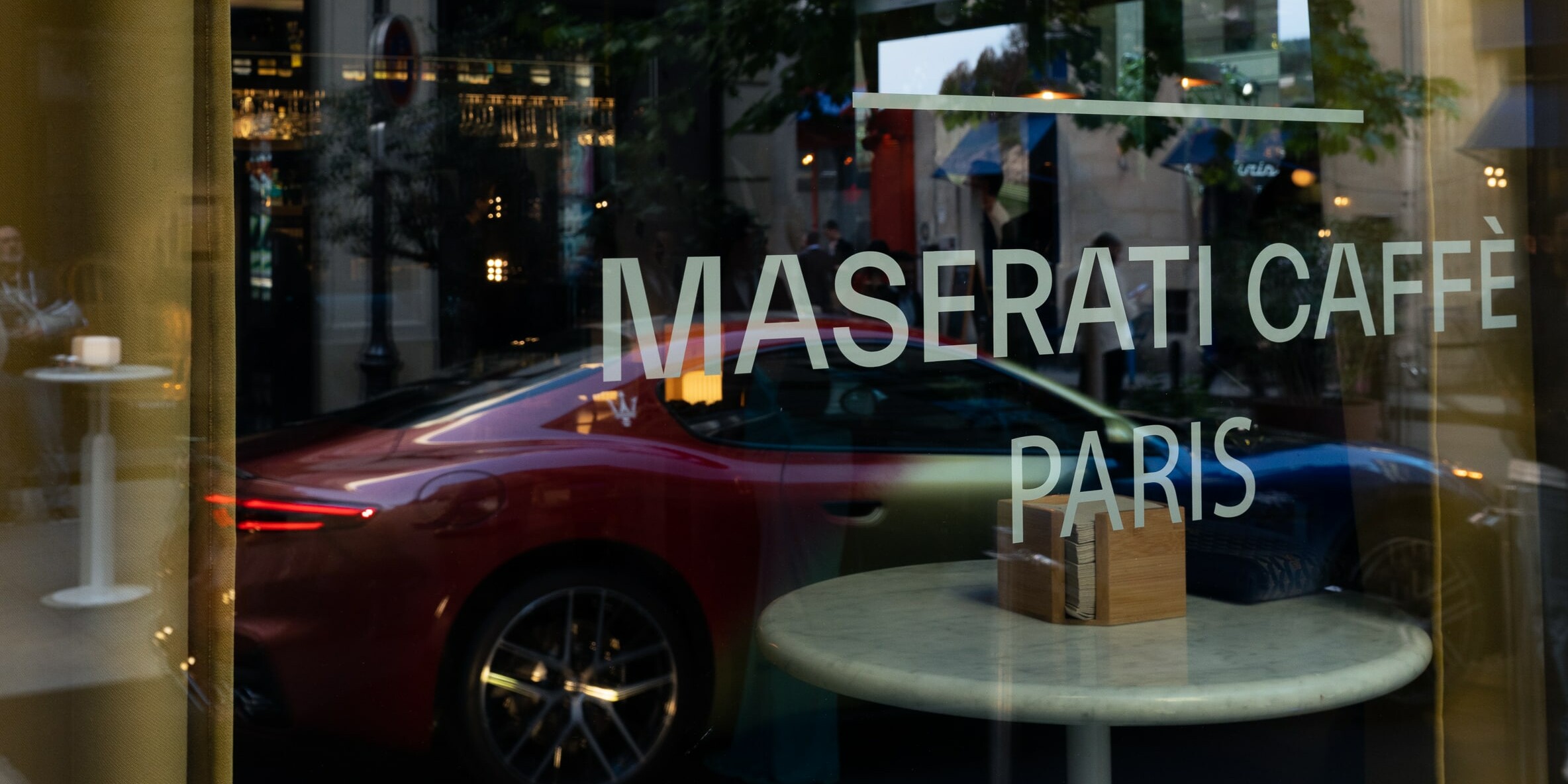 Maserati Caffè Paris