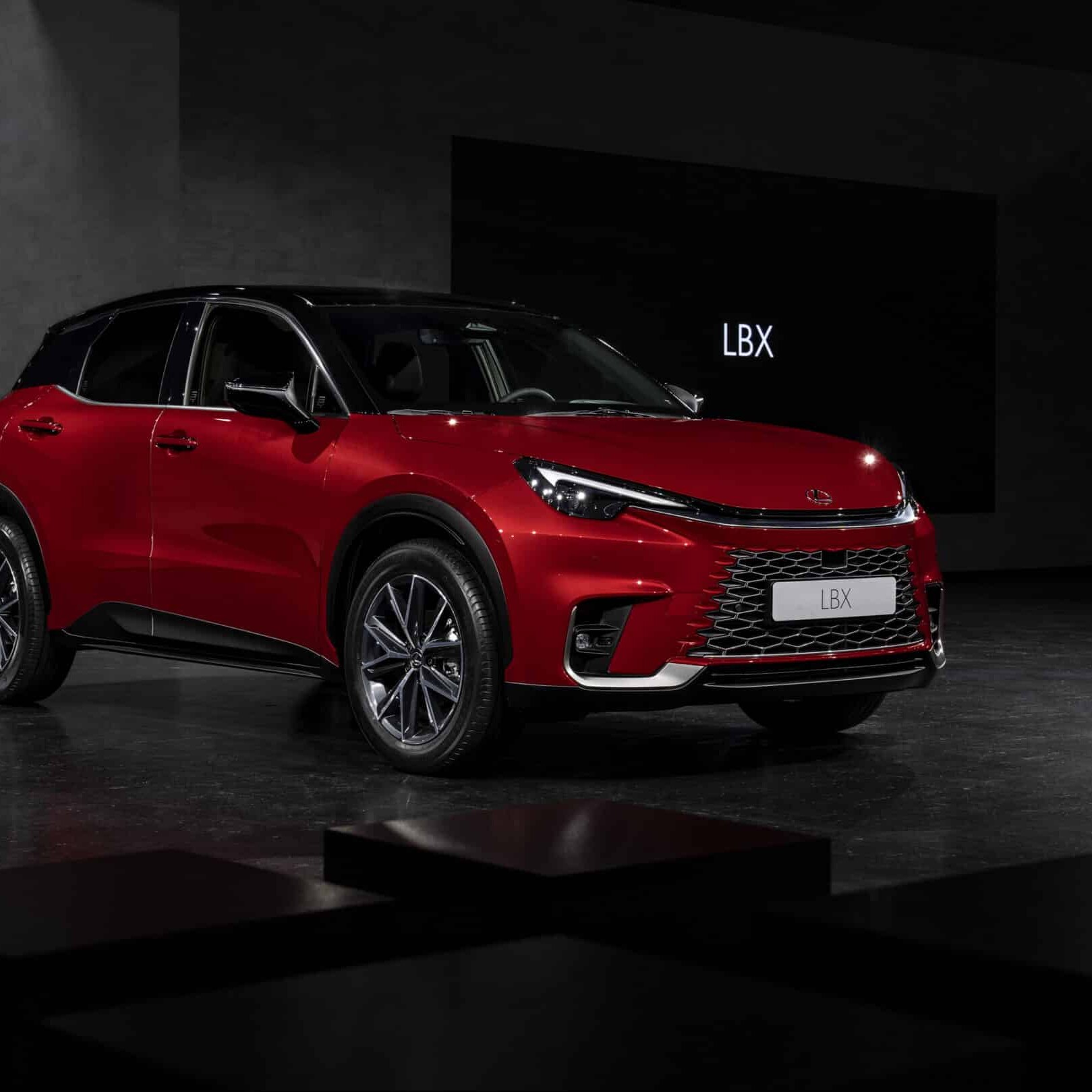 Lexus LBX SUV urbain Toyota Yaris Cross