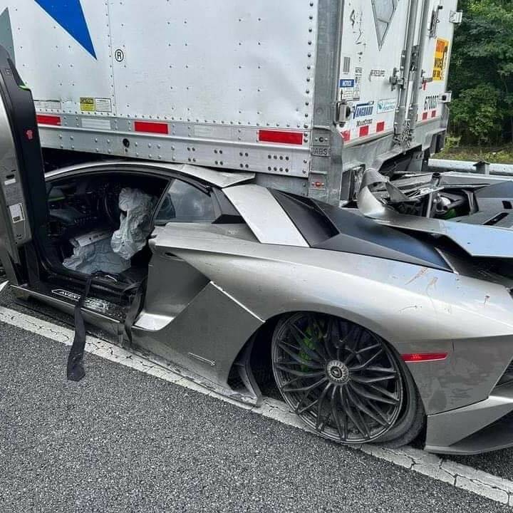 Lamborghini Aventador
