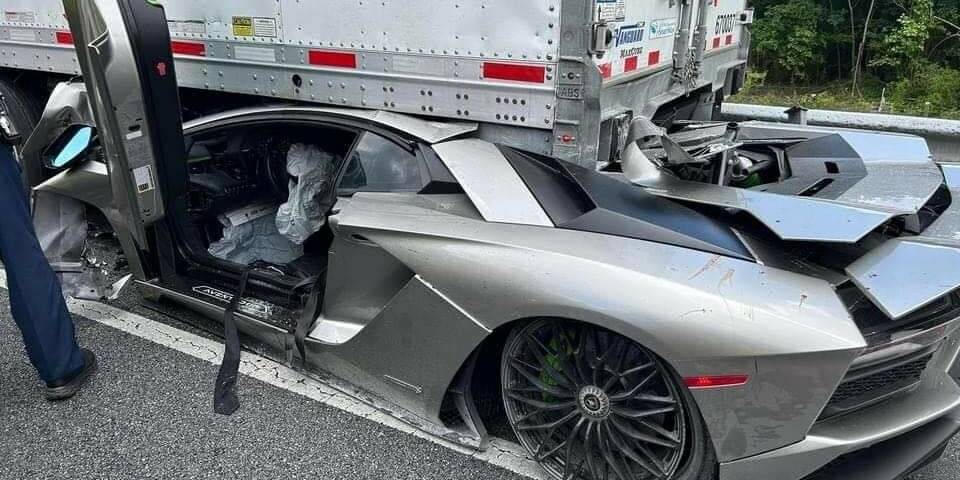 Lamborghini Aventador
