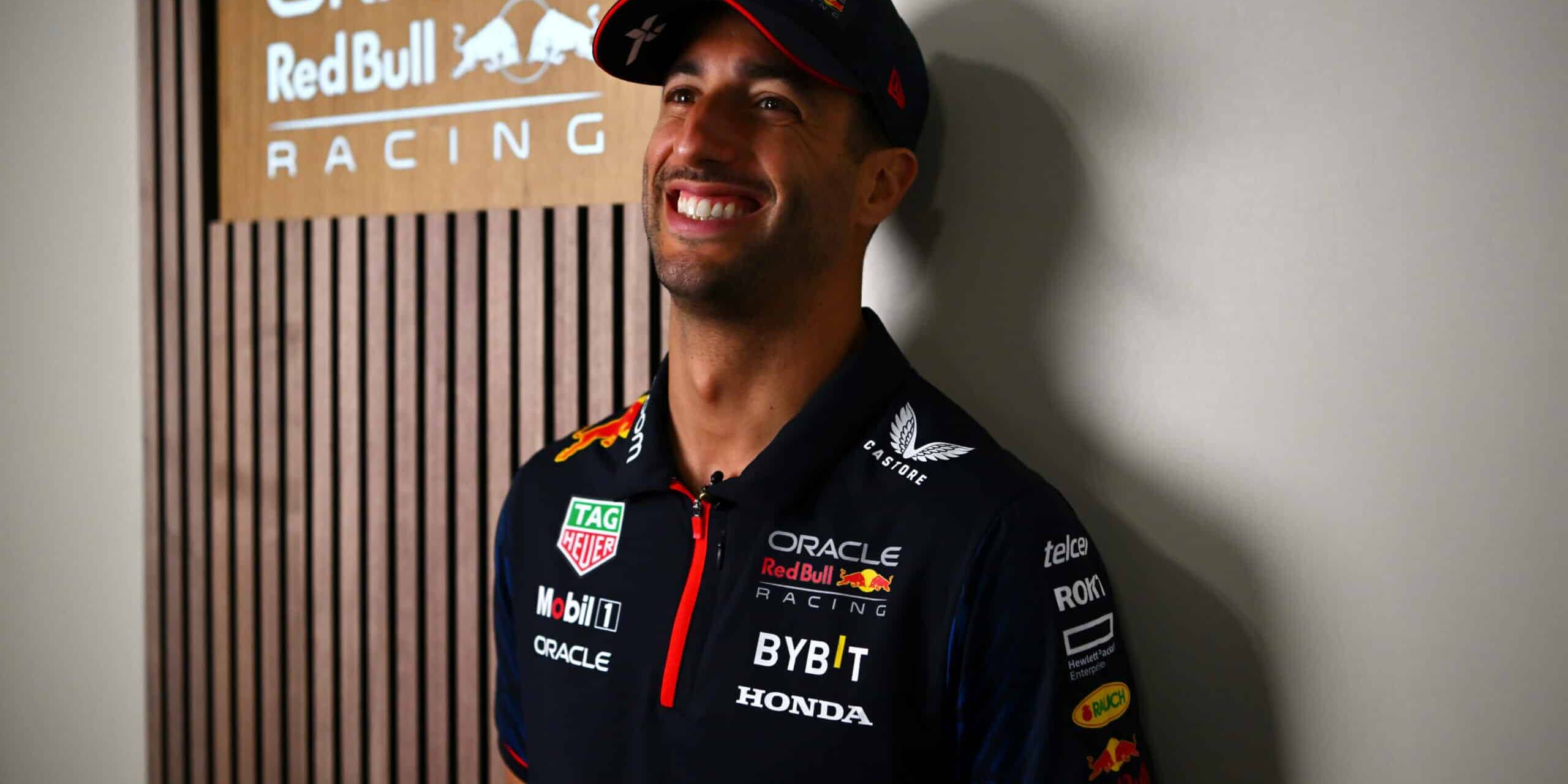 Daniel Ricciardo F1 Scuderia AlphaTauri Nyck de Vries