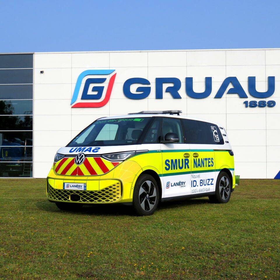 Volkswagen ID. Buzz véhicule électrique d'urgence SMUR