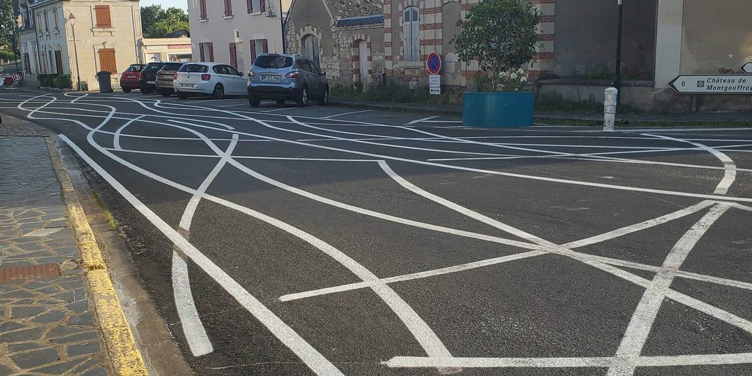sécurité routière marquage au sol Bauné