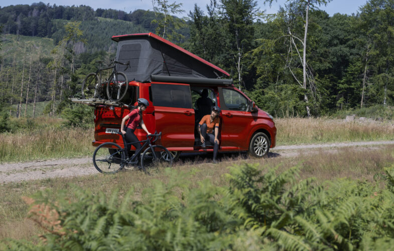 Ford Transit Custom Nugget vanlife camping-car