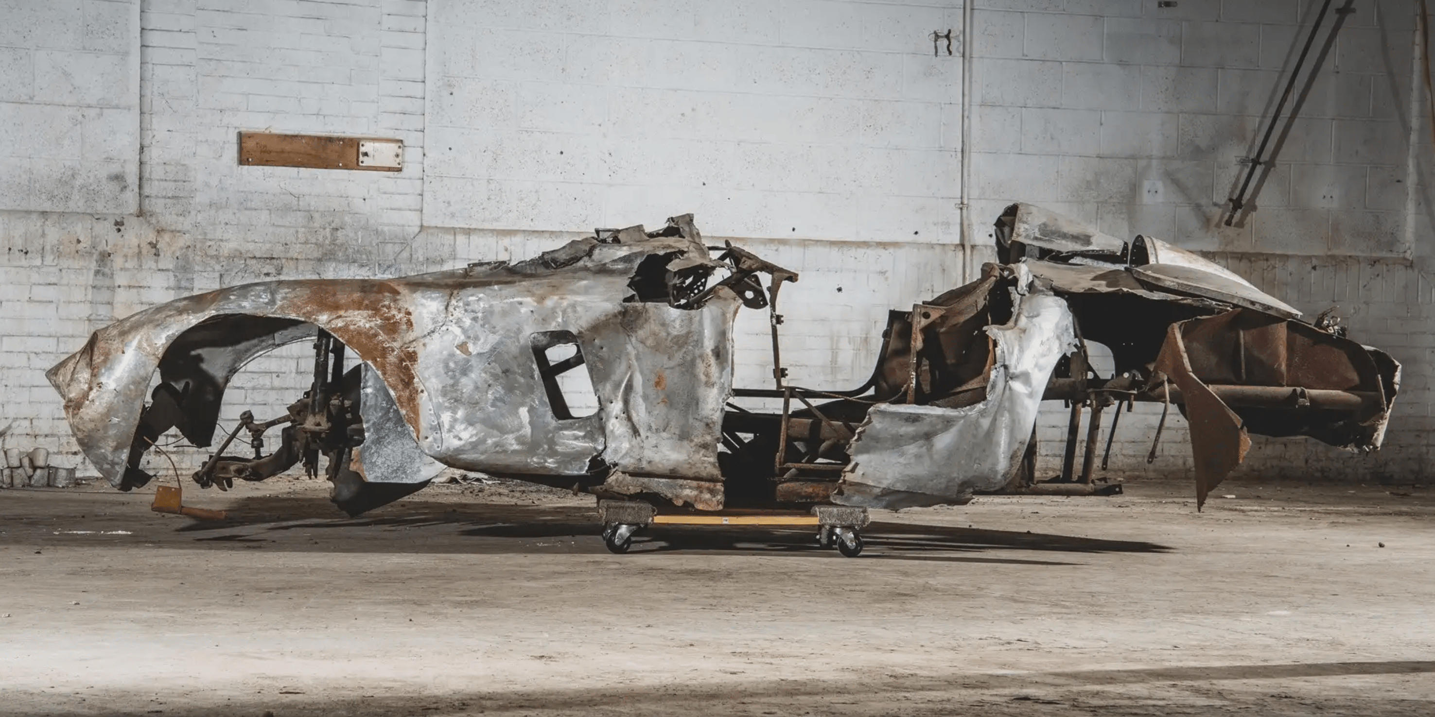 vente aux enchères Ferrari RM Sotheby's sortie de grange Ferrari 500 Mondial Spider Series I