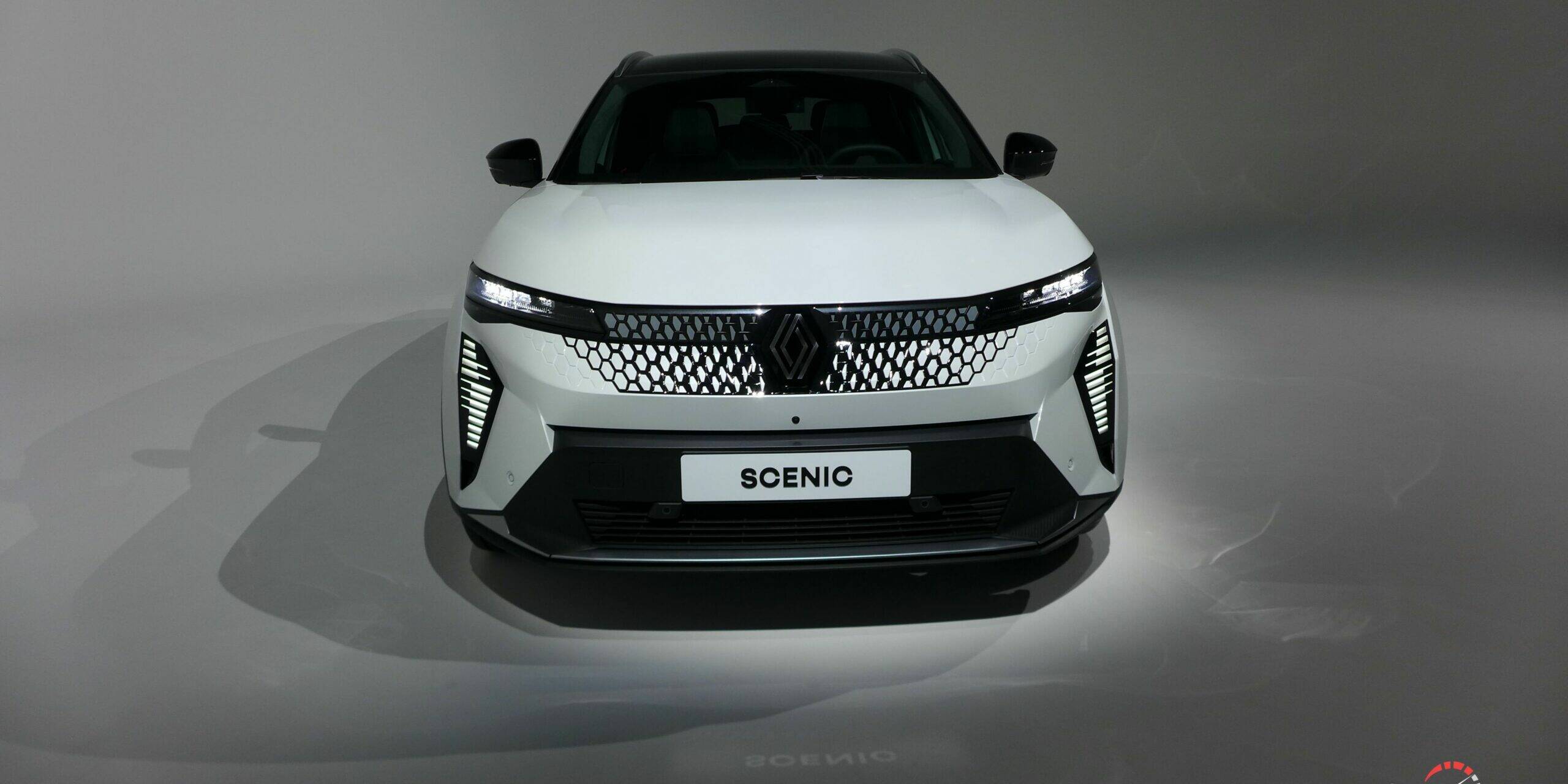 Renault Scenic E-Tech electric voiture électrique Voiture de l'année 2024 Car of the Year 2024