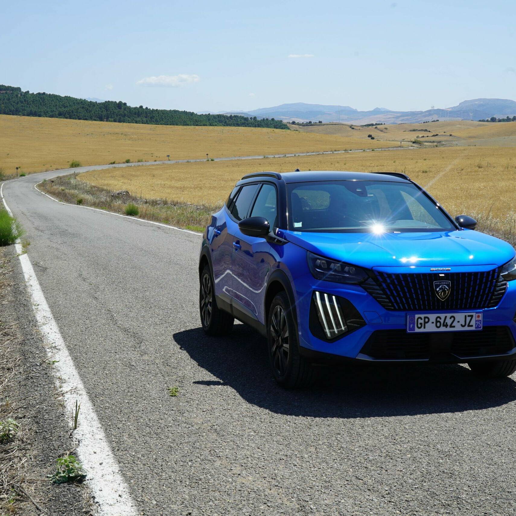 essai Peugeot e-2008 voiture électrique SUV électrique Peugeot 2008 électrique