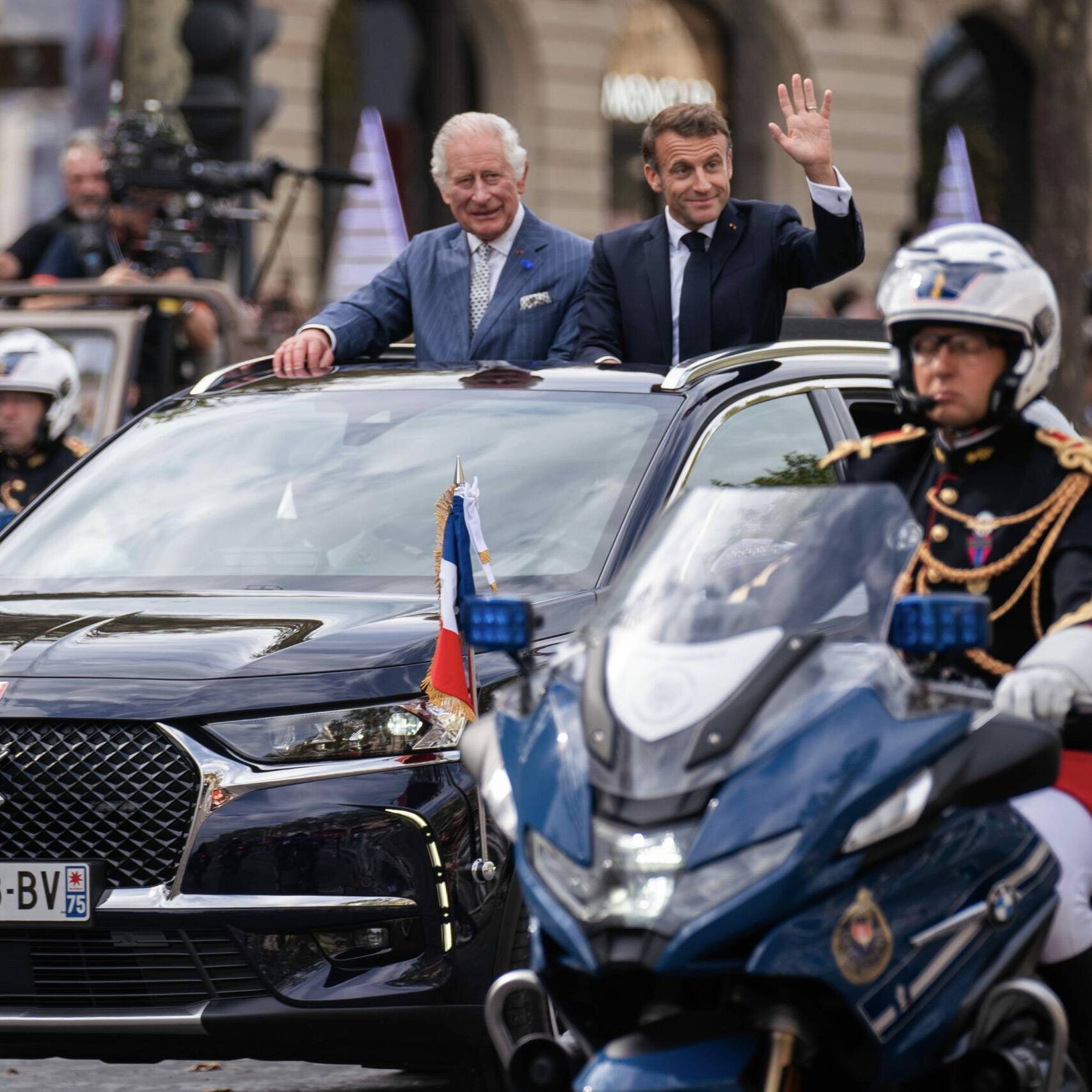 Charles III DS 7 Crossback diesel Paris