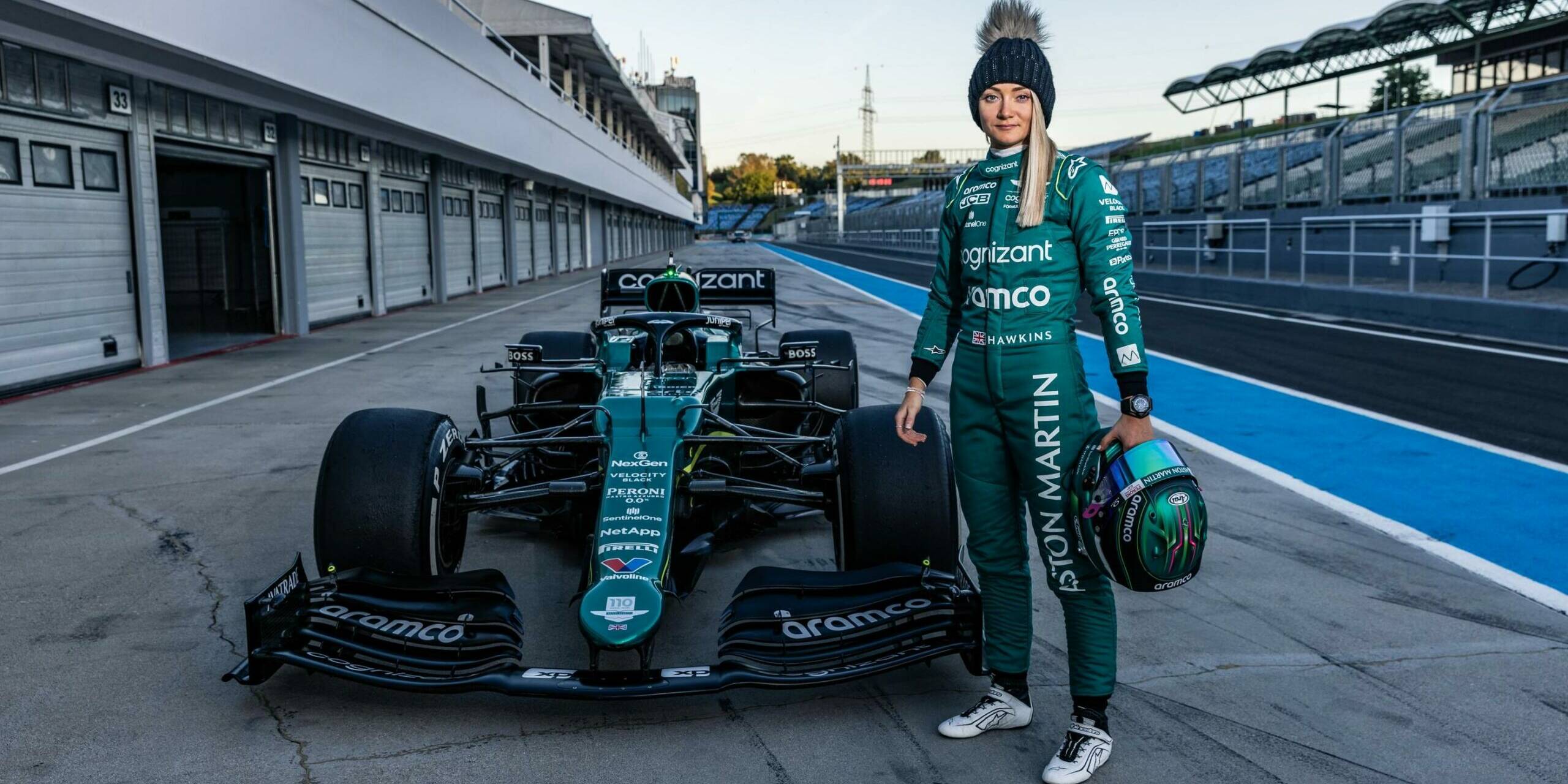Jessica Hawkins Aston Martin F1 Team