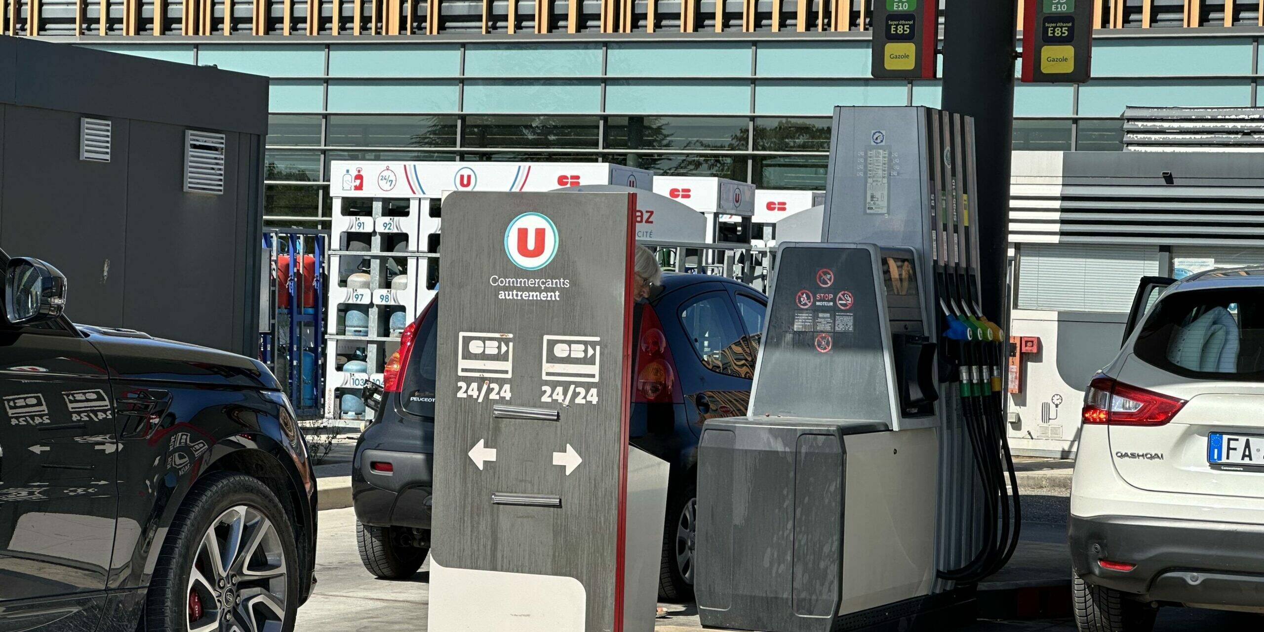 carburants carburant vente à perte Elisabeth Borne chassé-croisé prix des carburants
