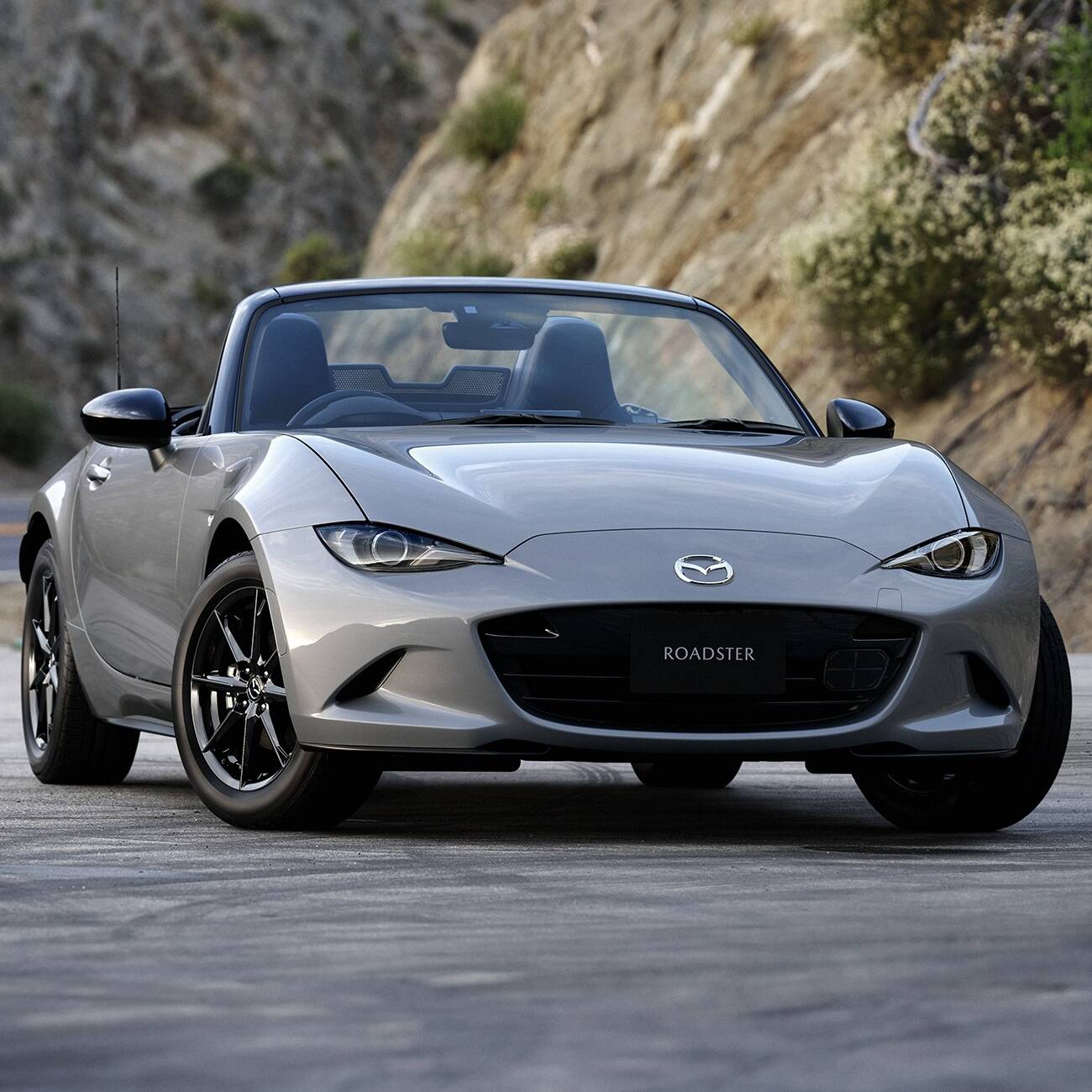 roadster Mazda MX-5 2024