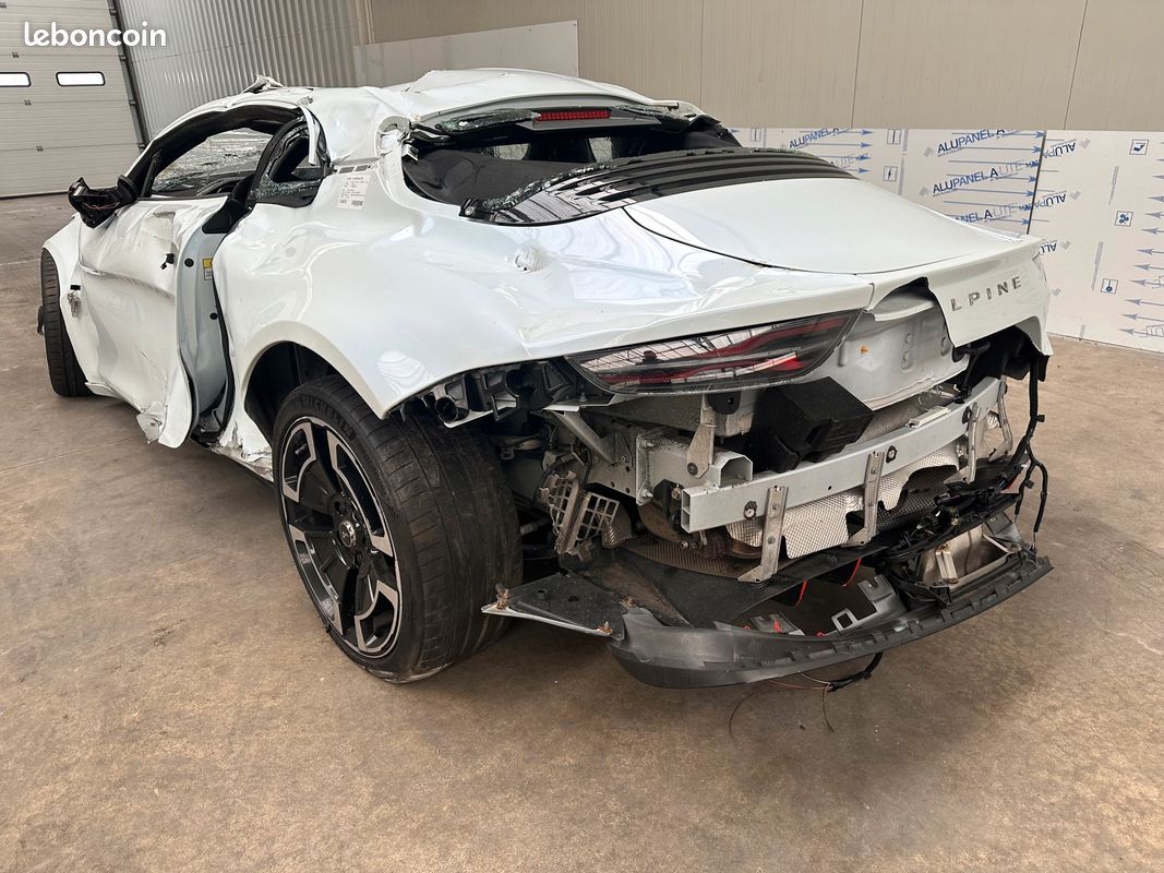 Alpine A110 une épave à vendre 15 990 € sur leboncoin Les Voitures — free download