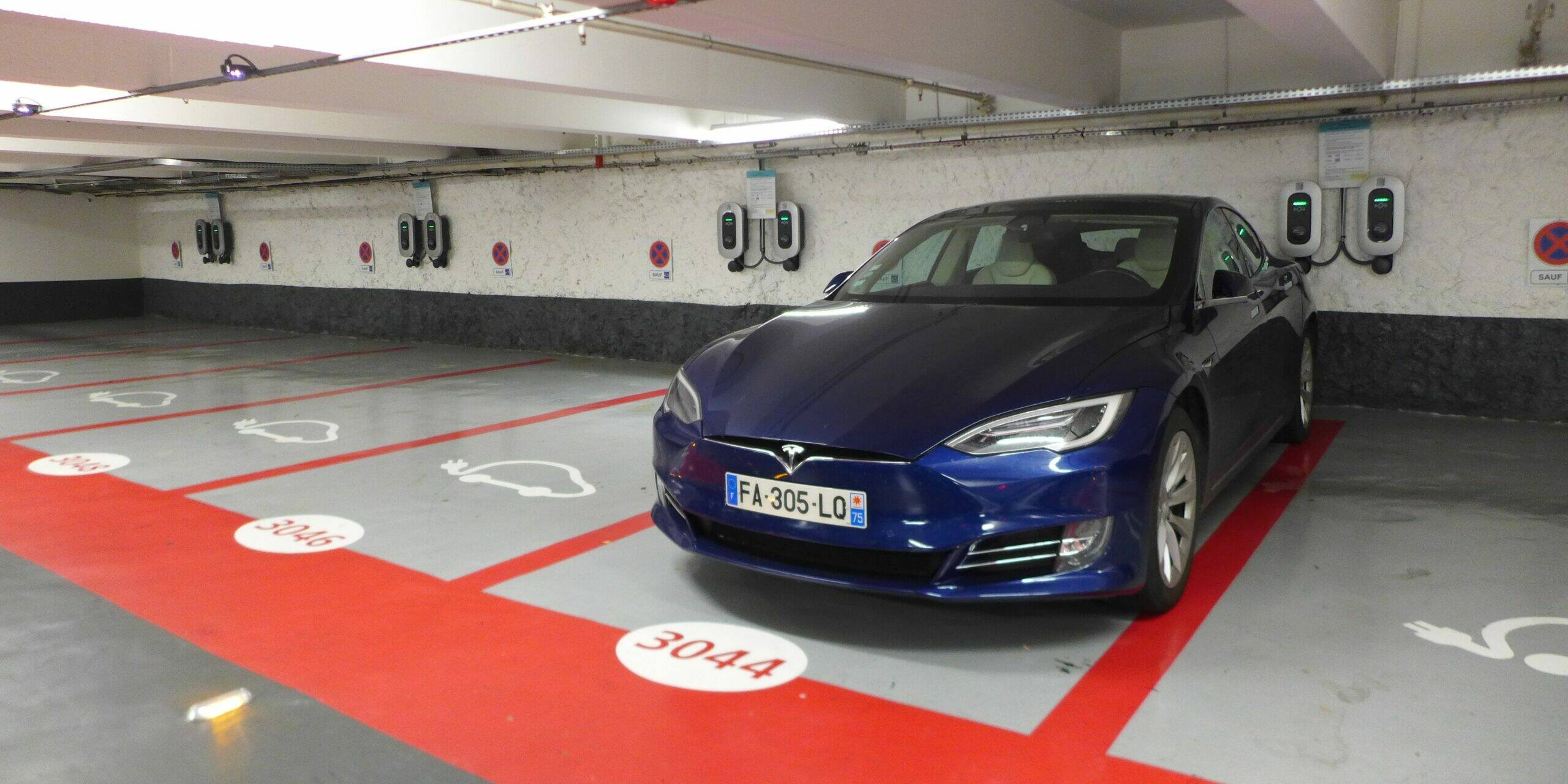 rappel Tesla Autopilot voitures électriques